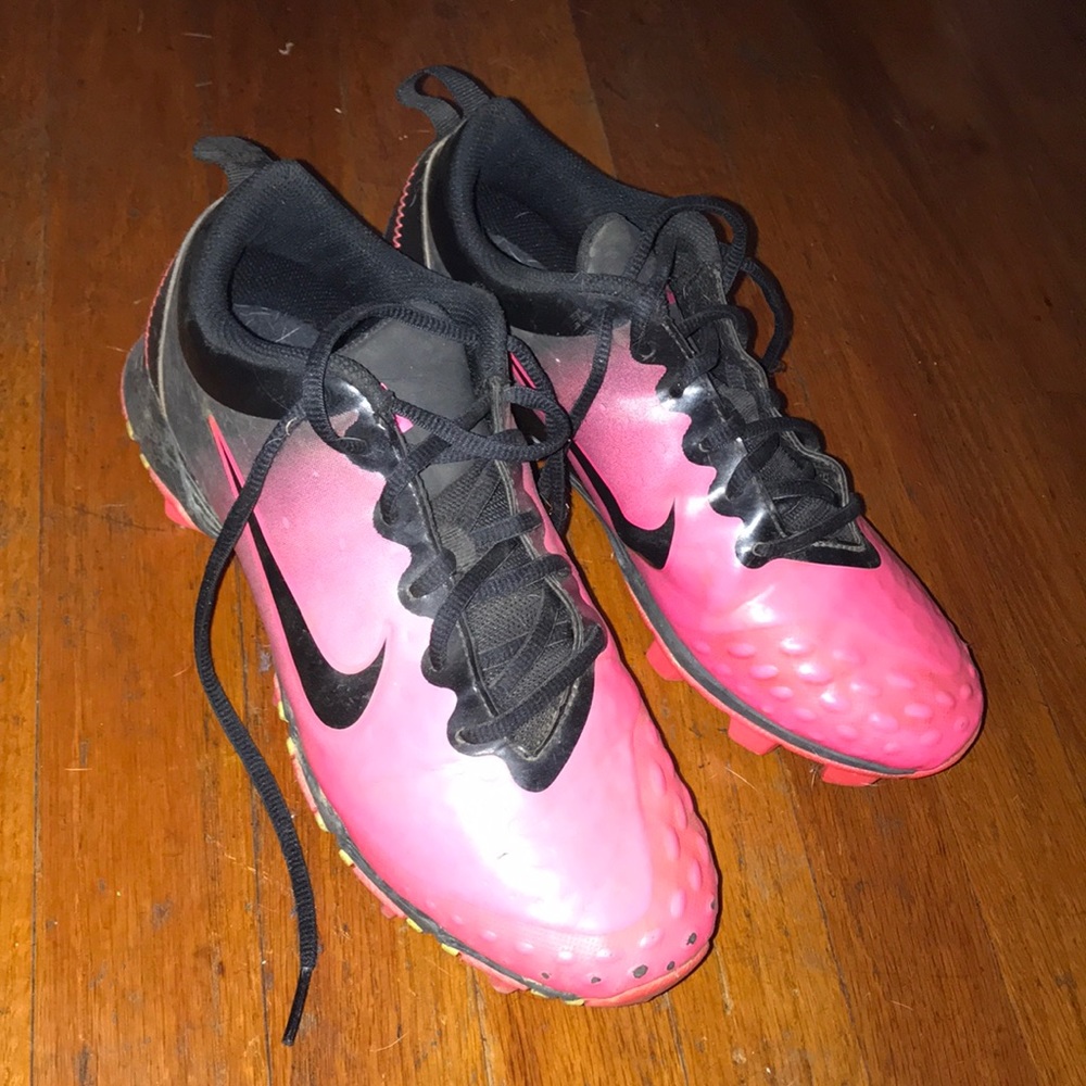 girls nike softball cleats